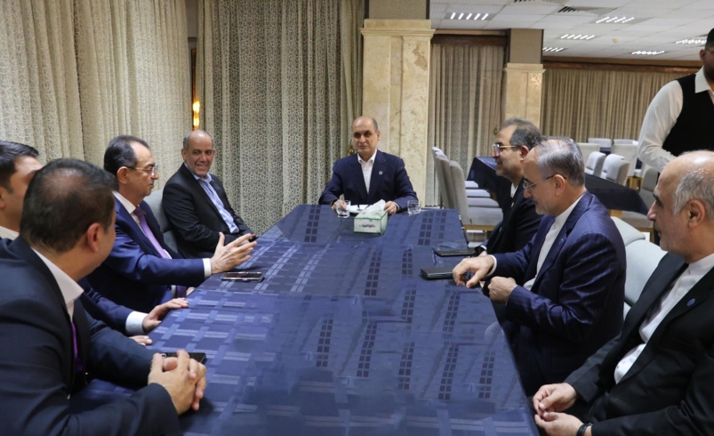 Emphasizing that the country’s northern ports have a loading and unloading capacity of 30 million tons, Haghshenas said: “Less than one-third of this capacity is still being used, and to make wider use of these infrastructures, we need to strengthen public and economic diplomacy with the Caspian bordering countries.” He added: “Today’s meeting, attended by the governors of the four regional countries and the country’s economic officials, is an effective step towards activating the infrastructure sector of Caspian trade and moving towards realizing the North-South Corridor. The presence of the governors of Hormozgan and Sistan and Baluchestan has also been done for the purpose of further coordination to create complete continuity of the country’s trade routes.” The Governor of Guilan also pointed out the importance of the Rasht-Astara railway project and stated: “The 14th government is seriously pursuing the implementation of this project, because its completion will open the main cargo stopover on domestic routes and increase the attractiveness of Iran’s transit route for regional countries.” Recalling the growth of Iran’s naval fleet in the Caspian Sea and the existence of cultural and commercial commonalities with its northern neighbors, he stated: “Taking advantage of these capacities requires continuous commercial dialogues between the private sector and economic activists on both sides, and the Caspian Forum can be a platform for signing strategic agreements and agreements.” Haghshenas concluded by expressing hope that with the continuation of these meetings and the expansion of bilateral and regional interactions, the path to developing Caspian Sea trade for Guilan  Province and the country will be paved more than before.