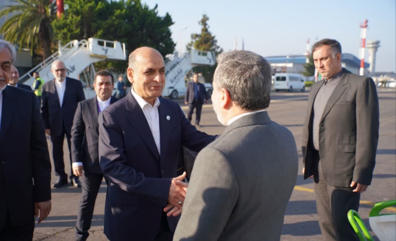 Министр иностранных дел прибыл в Гилан, где был встречен губернатором провинции.